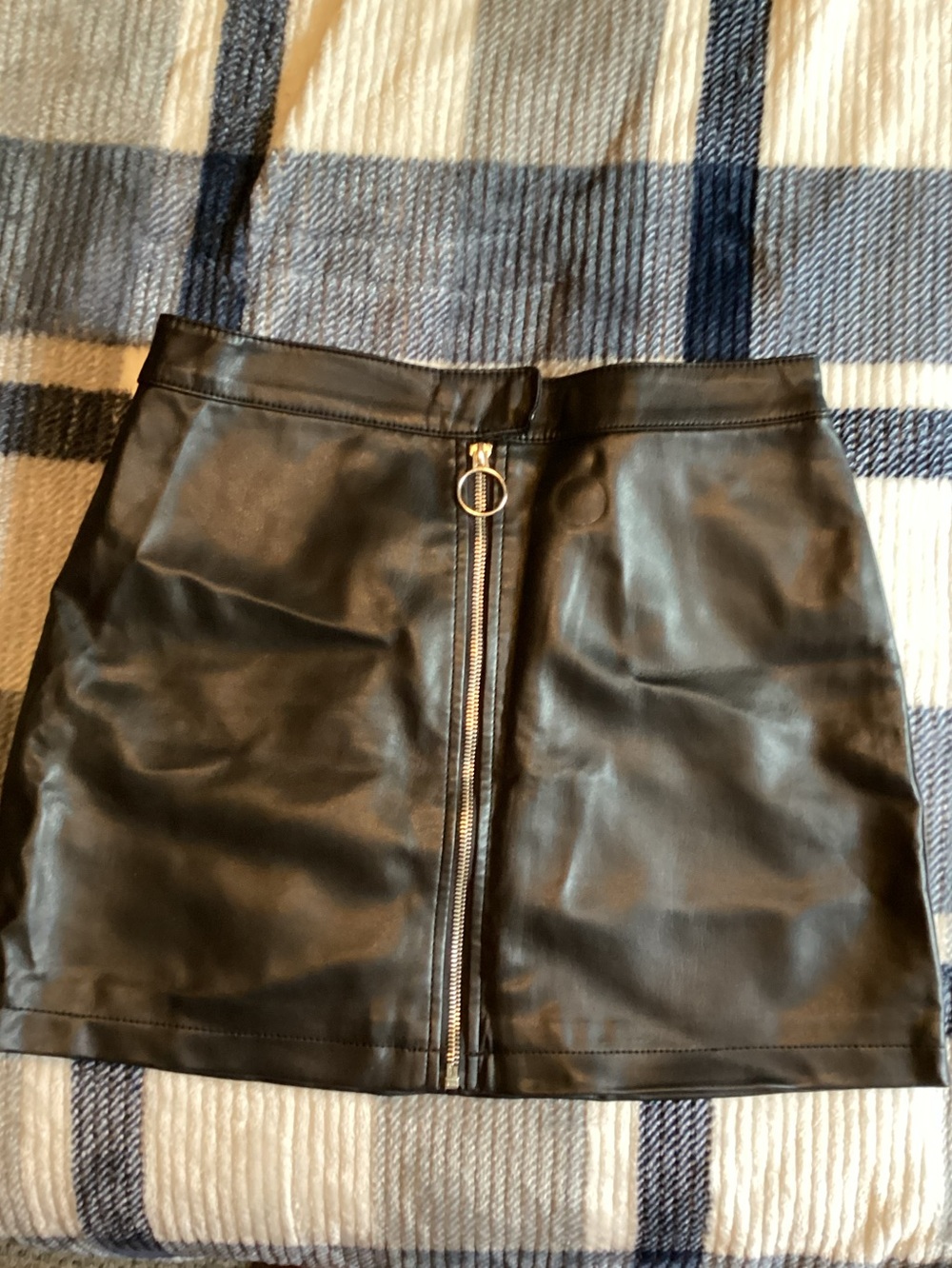 Forever 21 Black Faux Leather Zip-Front Mini Skirt with Ring Pull
